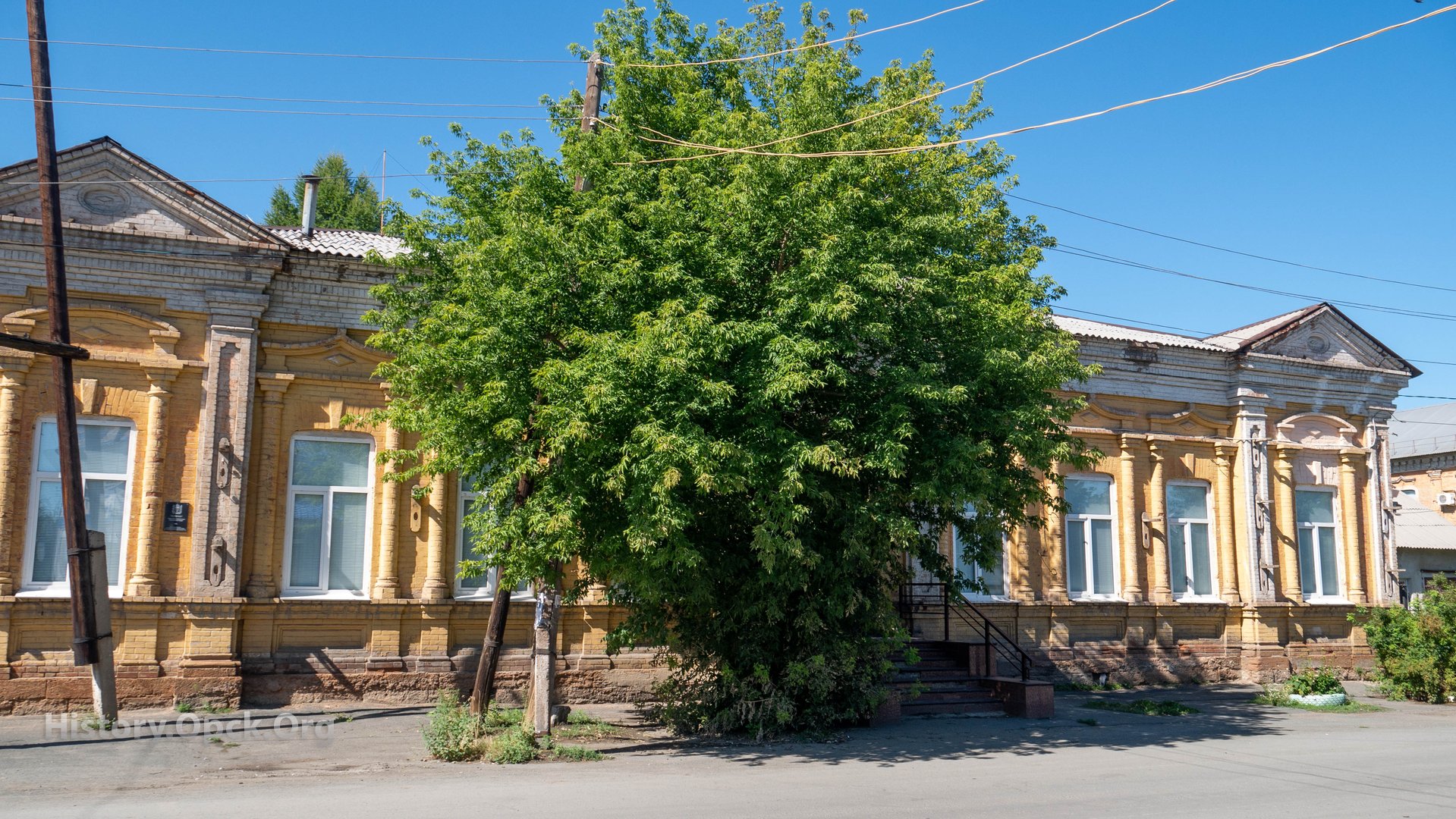 Здание городской управы (ул. Льва Толстого, 26/ул. Пионерская, 5) -  Историческая страница Орска