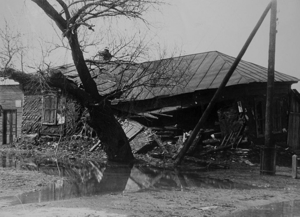 http://history.opck.org/fotografii/image.raw?view=image&type=img&id=65