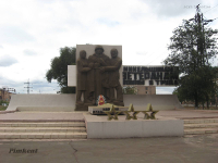 Памятник никельщикам - участникам Великой Отечественной войны. 2009 год