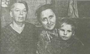 Людмила Добротворская, Владислава Копецкая с сыном (январь 1952-го) Людмила Добротворская, Владислава Копецкая с сыном (январь 1952-го)