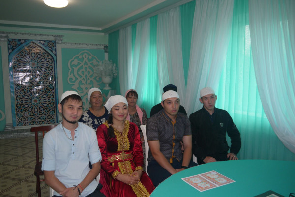 Совсем недавно для проведения обряда бракосочения (никах) в мечети была оборудована отдельная комната
